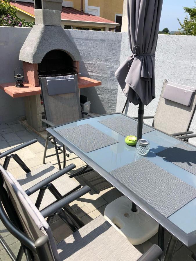 Holiday Home Marsan プーラ エクステリア 写真